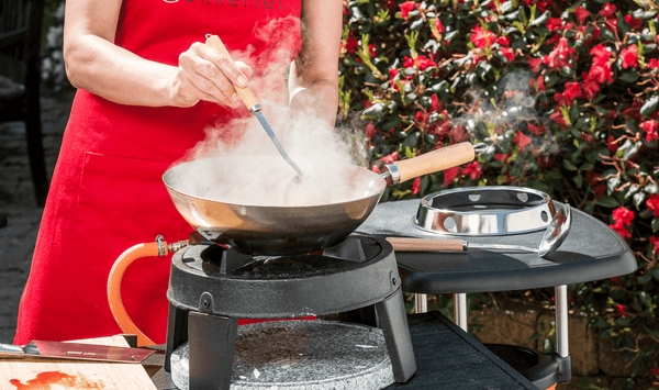 Meistern Sie die Pfannentechnik mit HOT WOK